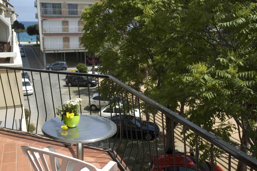 بلاتجا ذارو Hostal La Marina المظهر الخارجي الصورة